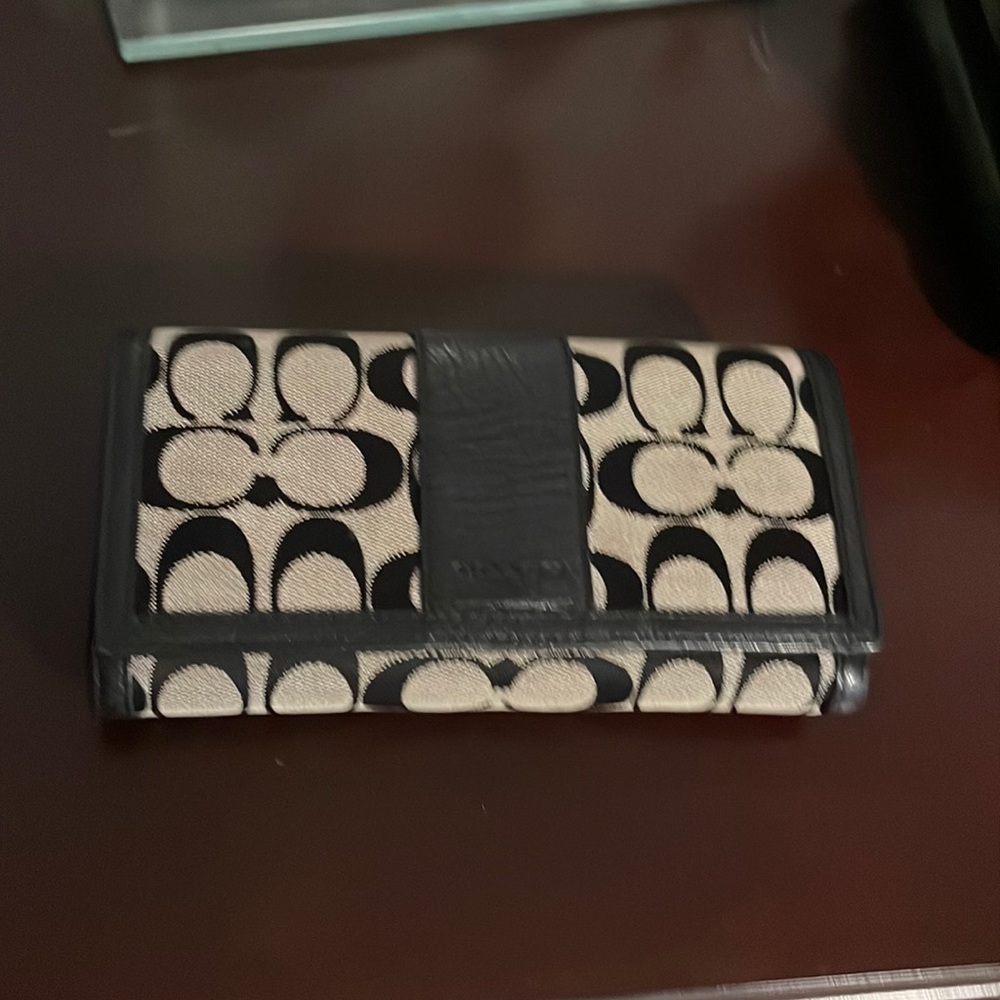 Coach Tri-Fold Wallet, excellent condition